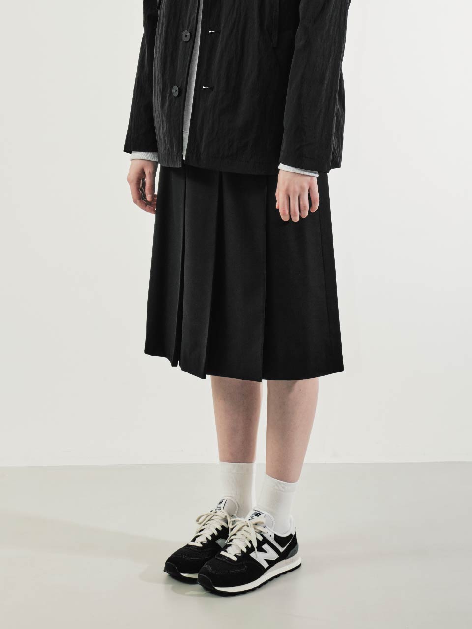 Pleats Wrap Wool Skirt(Black)